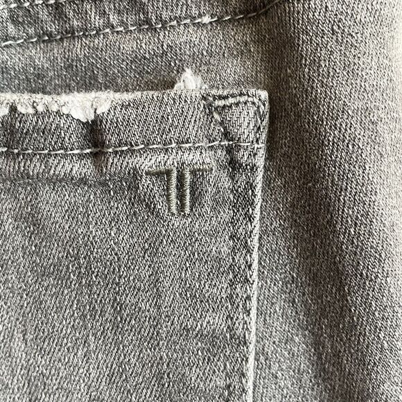 Tractr Jeans Girls Size 12 Grey Distressed with‎ Embroidery on Ankle - Picture 6 of 9